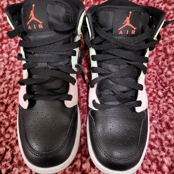 Air Jordan 1 black, pink, red, and mint green color. - Picture 3 of 4